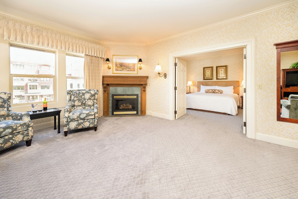 Suite (Fairhaven)
