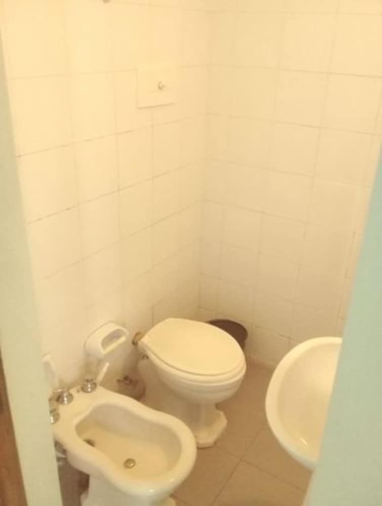 Classic Double Room, 1 Double Bed, Non Smoking, Private Bathroom photo 2