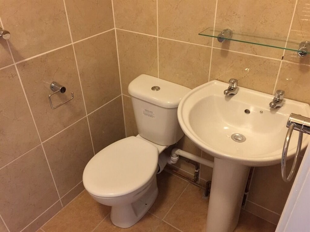 Single Room, Ensuite photo 3
