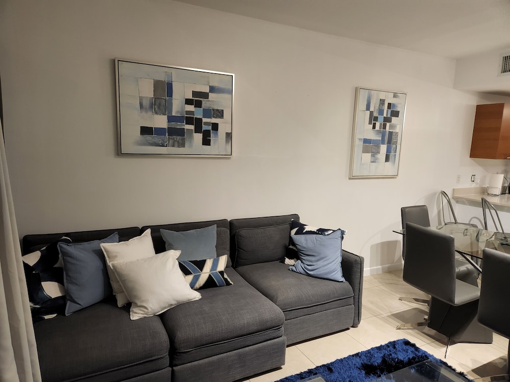 Apartment photo 3