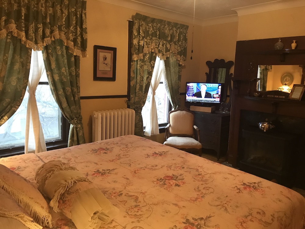 Standard Room photo 2