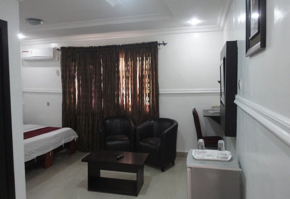 Royal Suite photo 2
