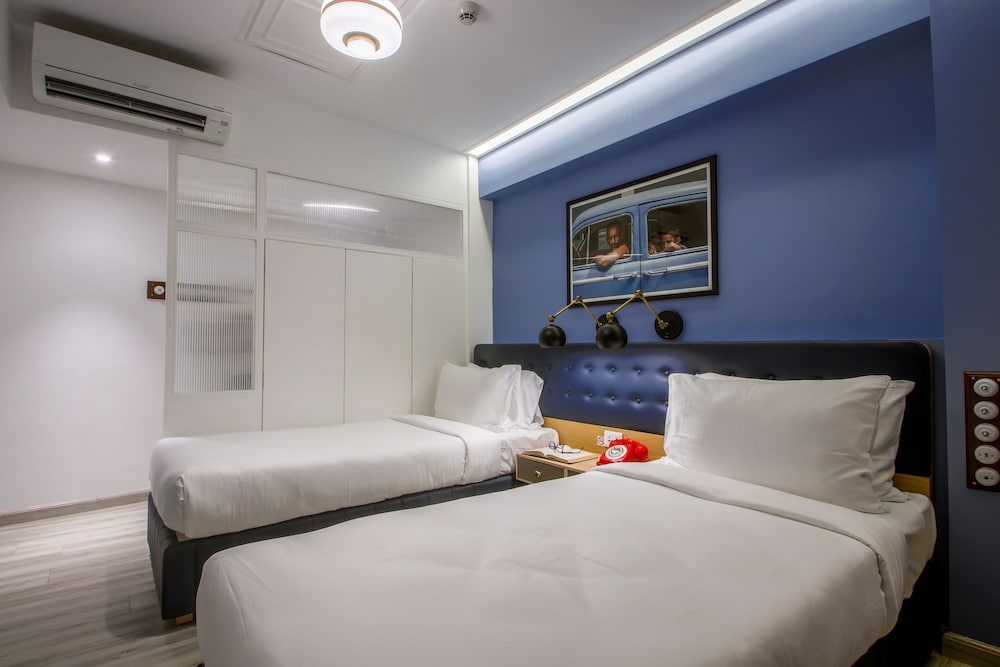 Deluxe Room - Photo 1