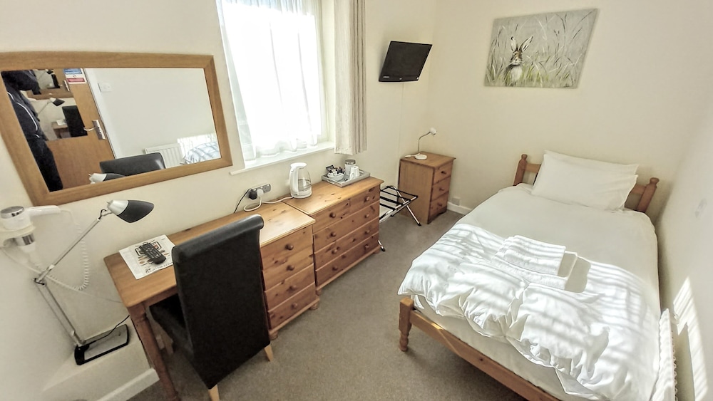 Room (6)