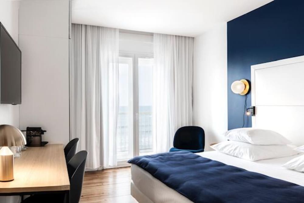 Superior Room, Ocean View - Photo 4