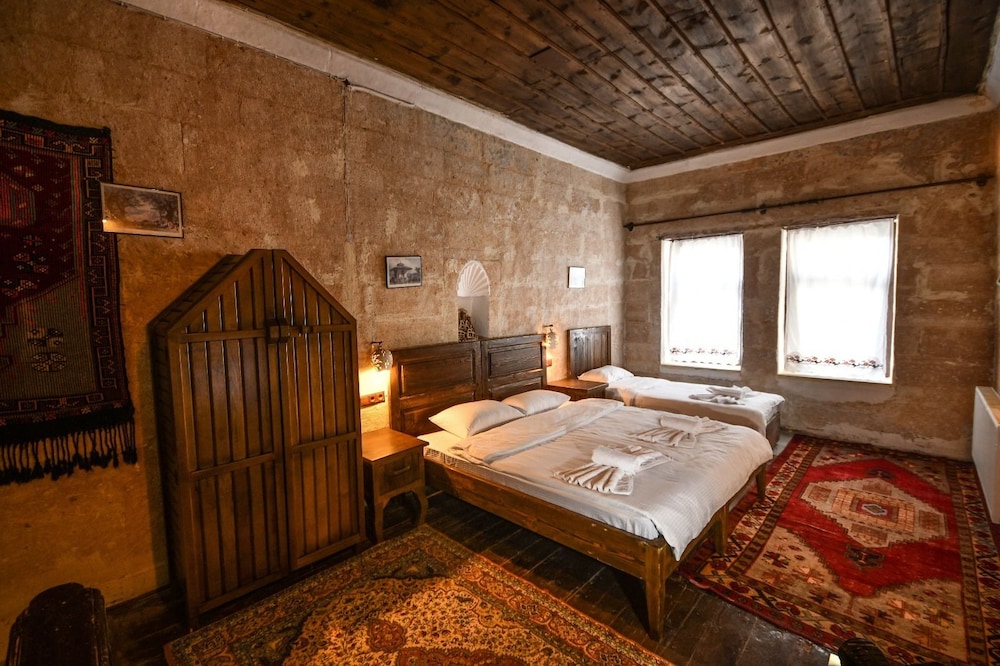 Superior Stone Room photo 1
