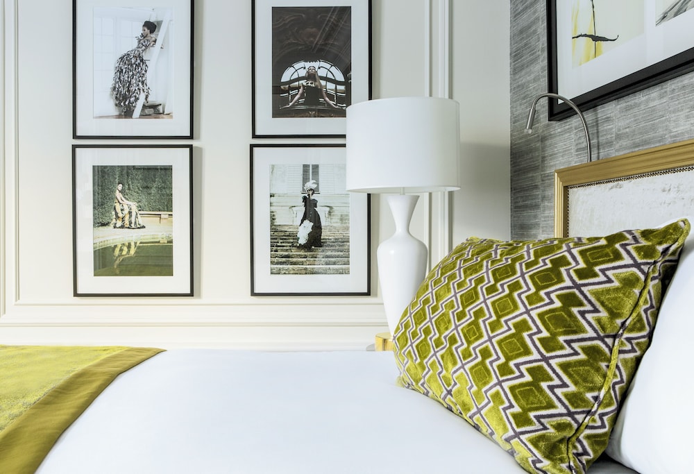 Sofitel Paris Le Faubourg bedroom photo