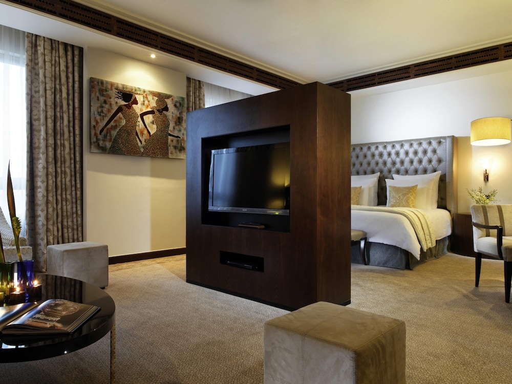 Suite (Ambassador)