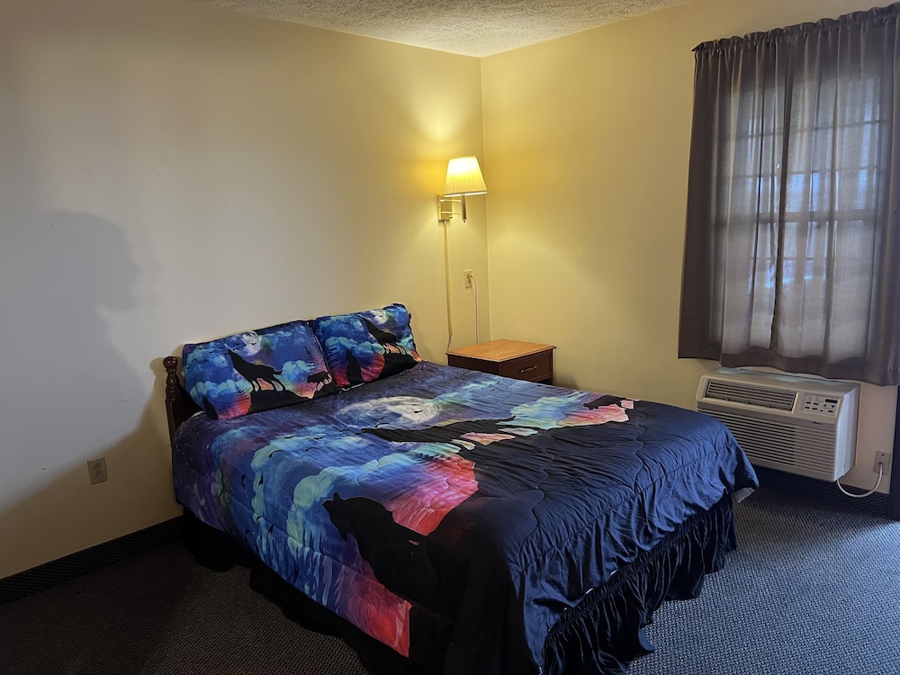 Economy Double or Twin Room photo 1