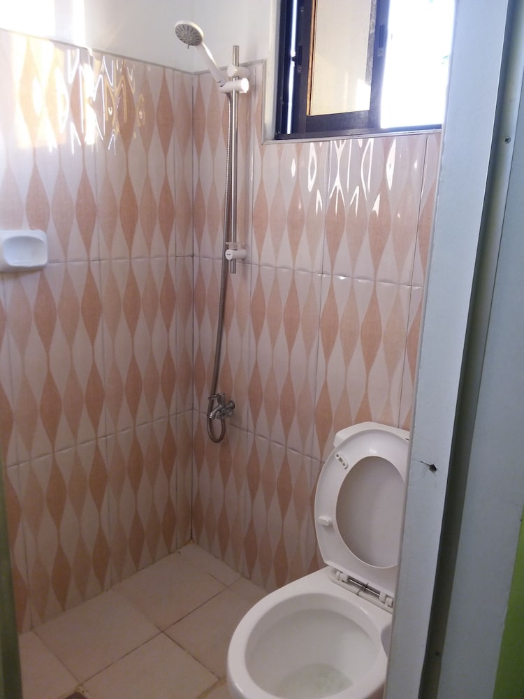 Standard Room Aircon photo 2