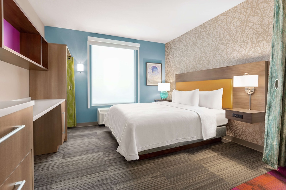 ADA Accessible, Studio, 1 King Bed, Accessible (Roll-In Shower) - Photo 2