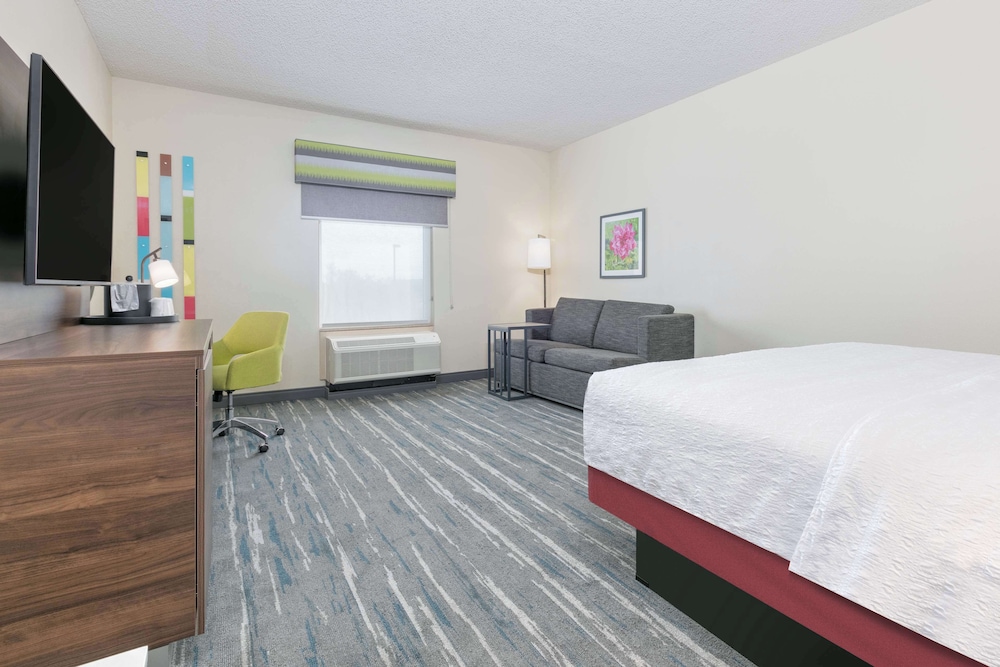 Room, 1 King Bed, Accessible, Non Smoking - Photo 3