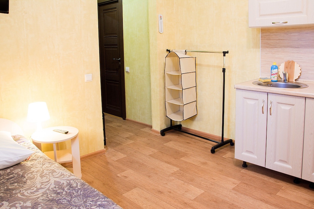 Standard Twin Room, Kitchenette photo 3