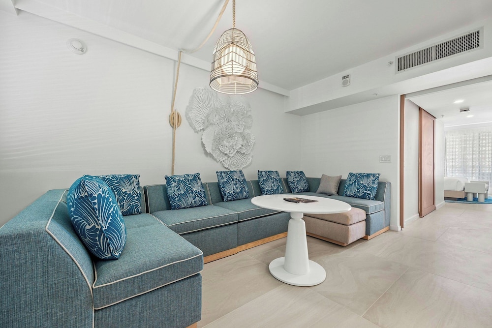 Deluxe Suite, 1 Bedroom, City View, photo 6
