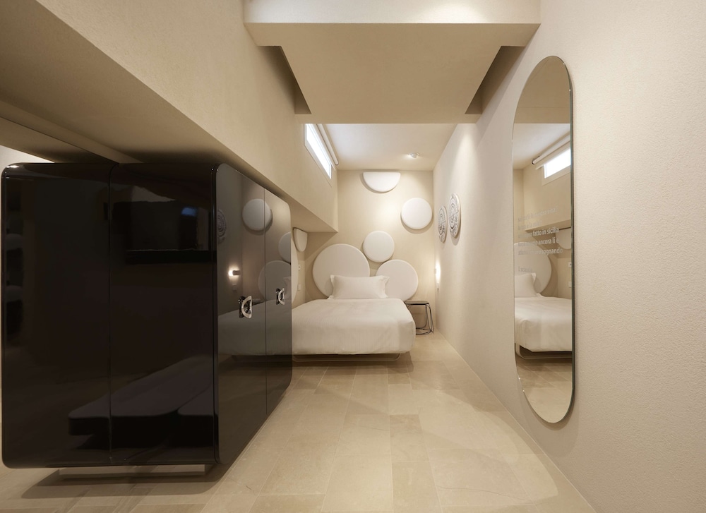 Exclusive Suite - Photo 5