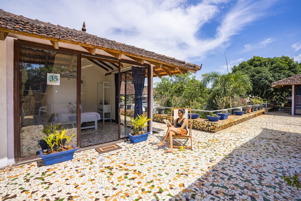 Terrace Cottage with Shared Terrace photo 3
