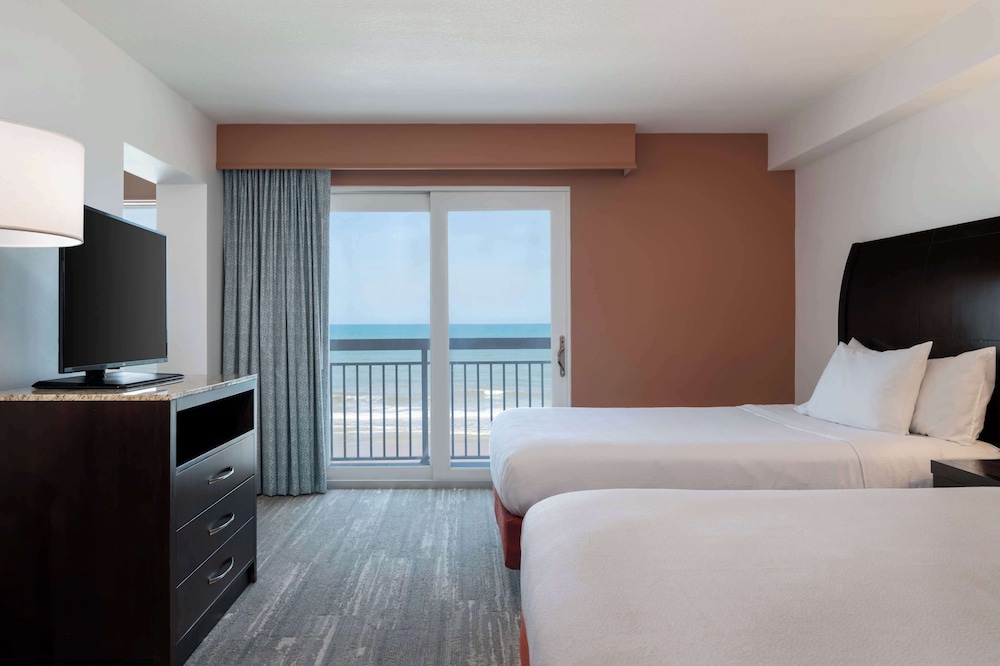Deluxe Room, 2 Queen Beds, Accessible, Oceanfront (Hearing)