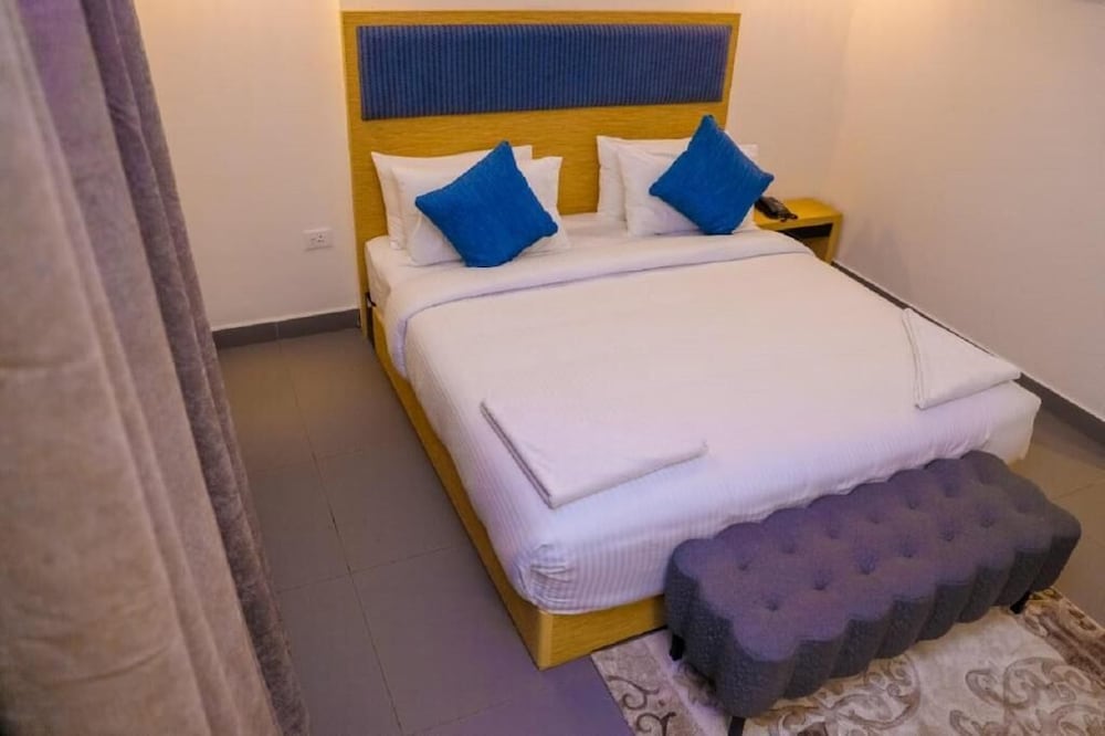 Deluxe Room - Photo 1