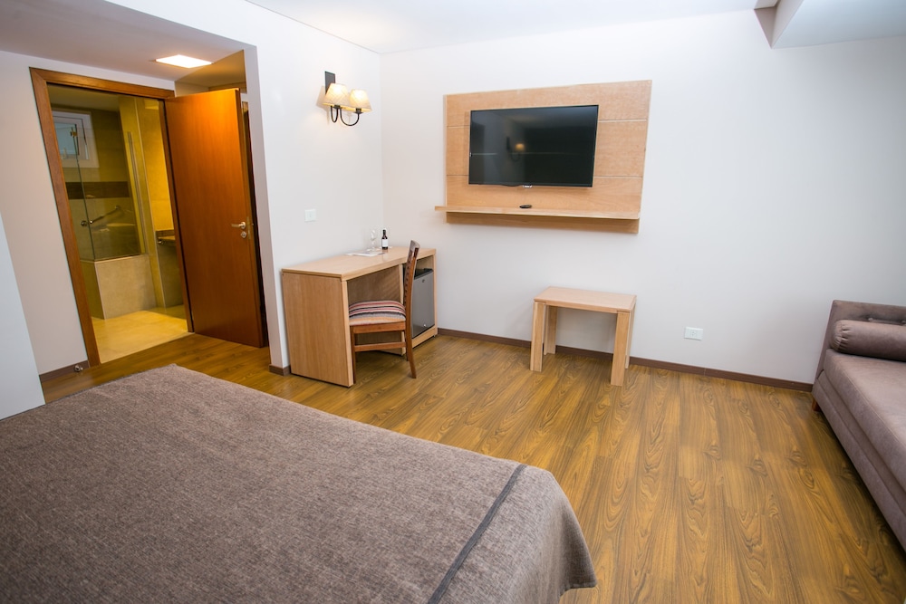 Classic Room, City View photo 2