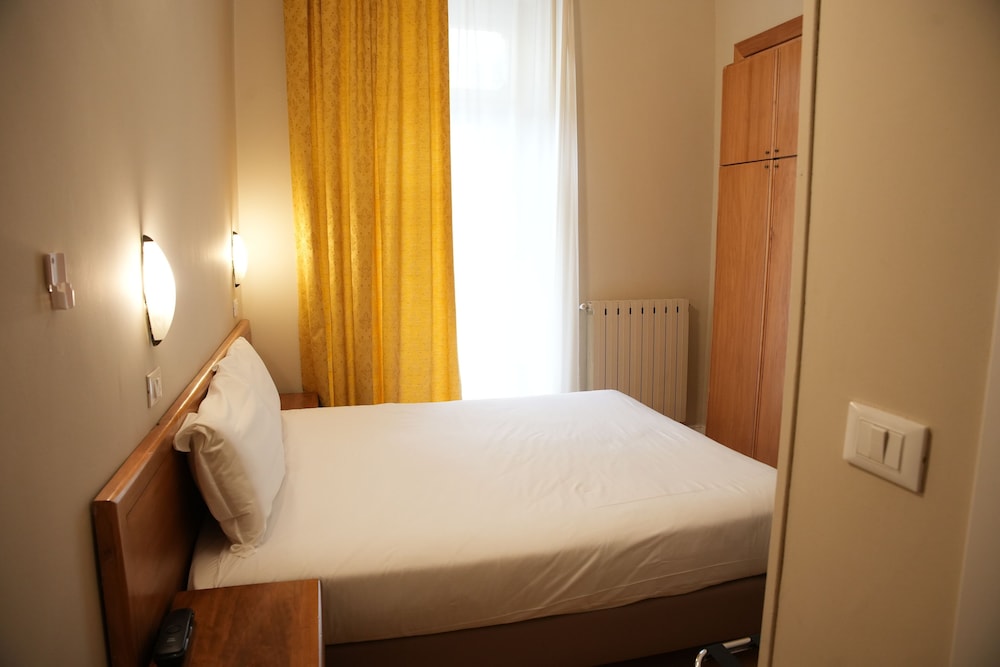 Standard Room, 1 Large Twin Bed - Photo 3
