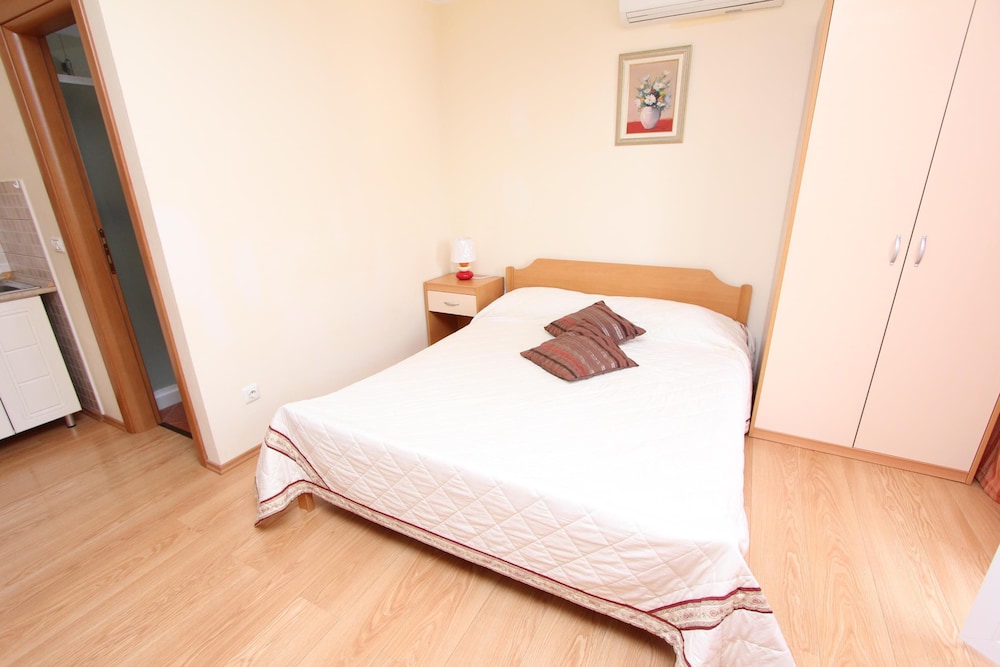 Studio, 1 Double Bed, Balcony