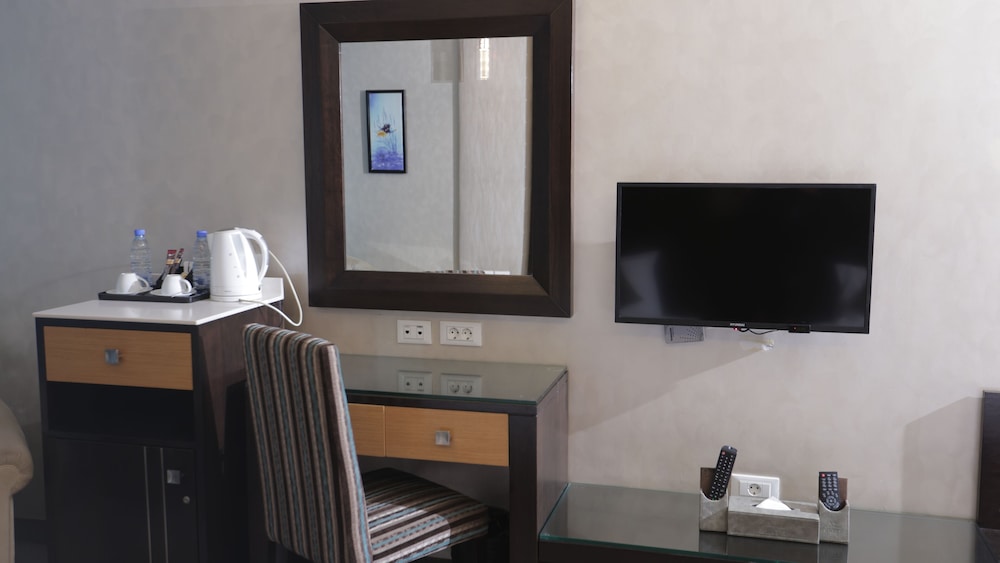 Classic Double or Twin Room photo 3