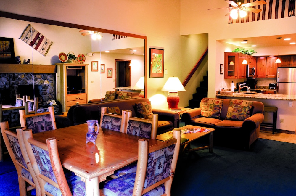 Villa, 2 Bedrooms, Kitchen (Creek View)