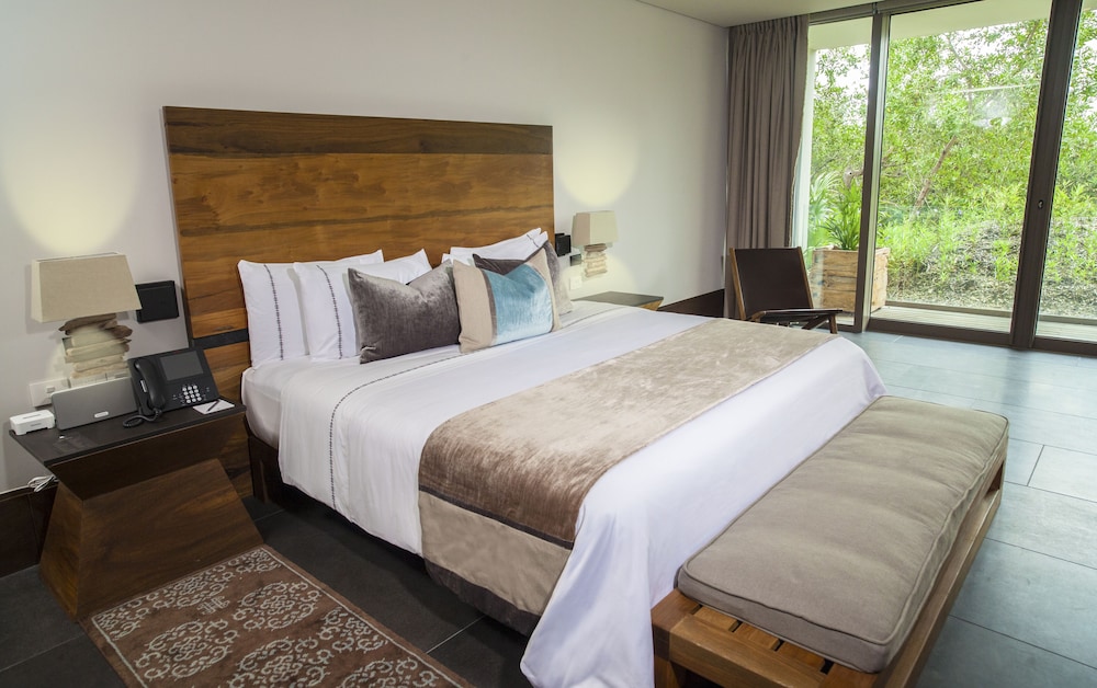 Garden Deluxe Suite