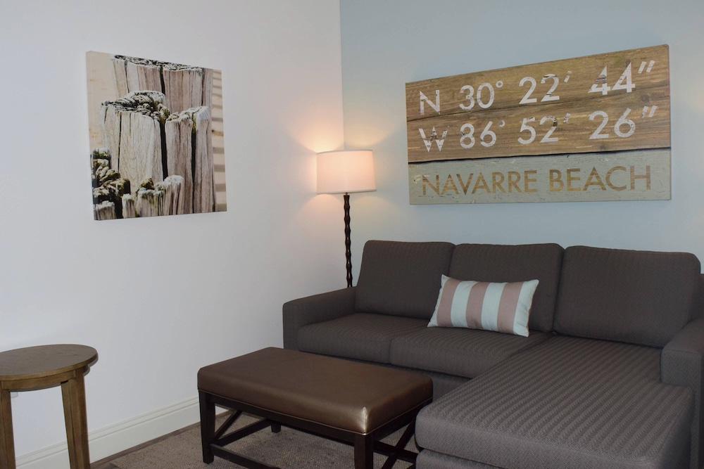 Suite, 2 Queen Beds, Balcony (Hearing Accessible) photo 3