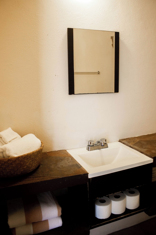 Deluxe Double Room, Balcony, Beach View photo 1