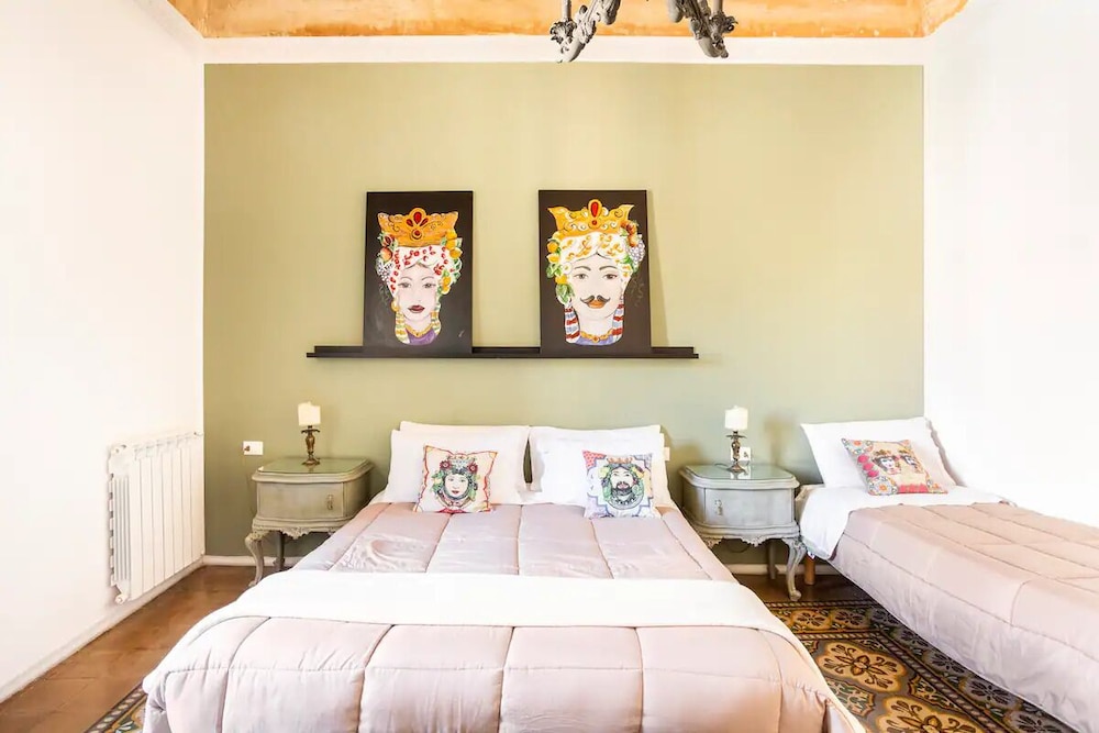 Standard Triple Room, Balcony, City View