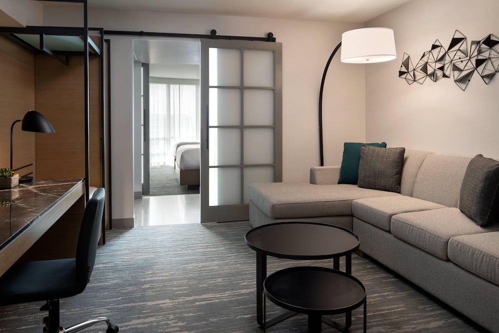 Junior Suite, Multiple Beds