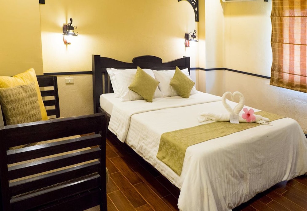 Deluxe Room, 1 King Bed