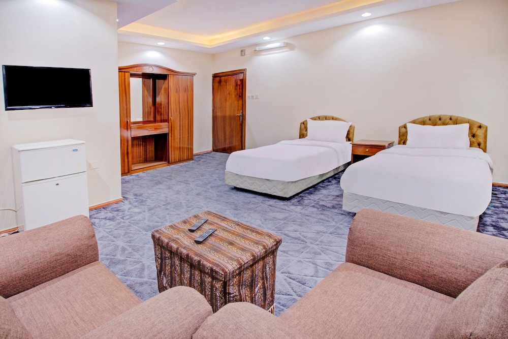 Standard Studio, 2 Twin Beds