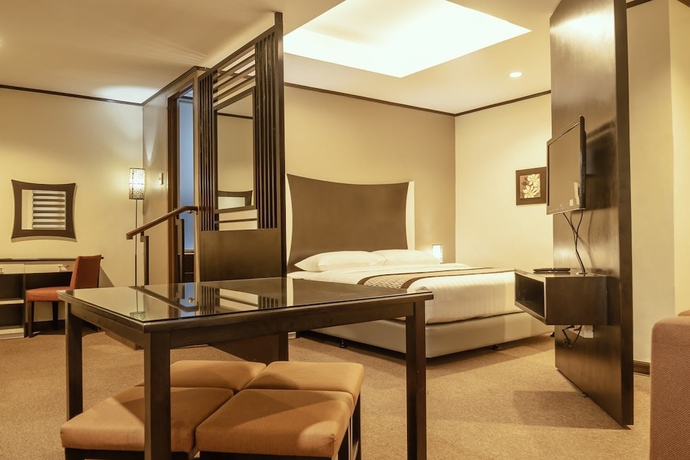 Executive Room - Photo 3