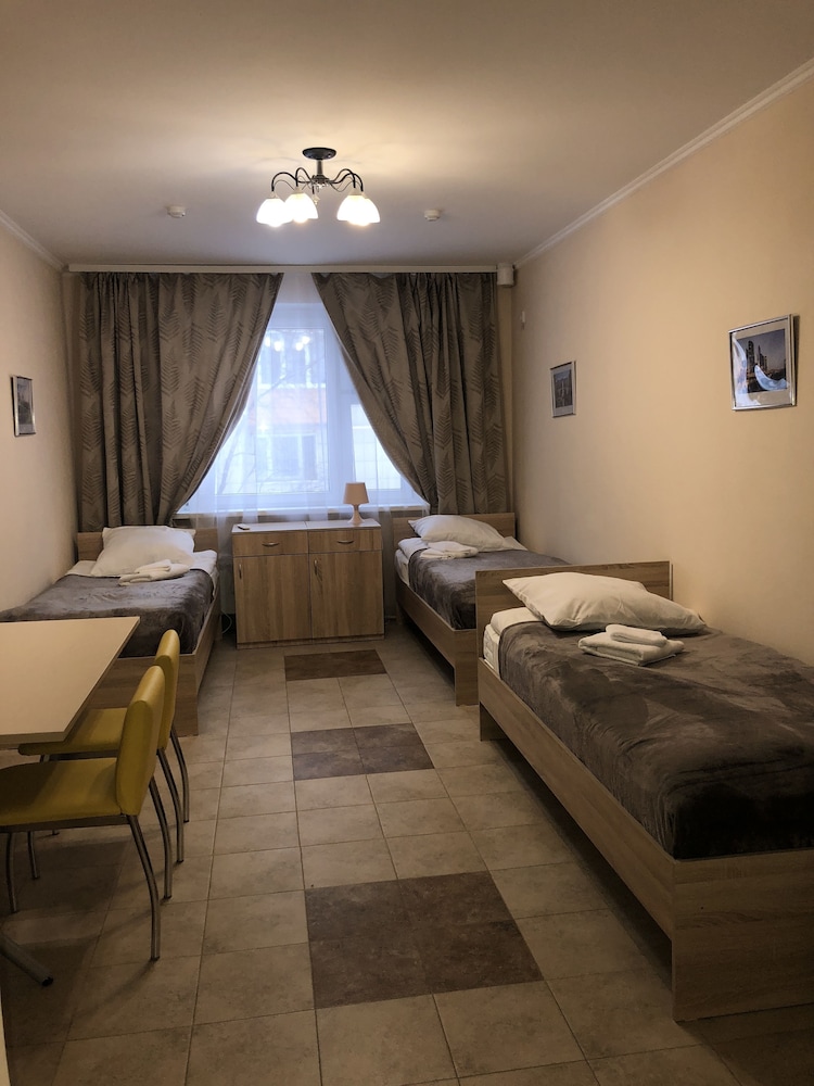 Traditional Triple Room, 3 Twin Beds, Courtyard View