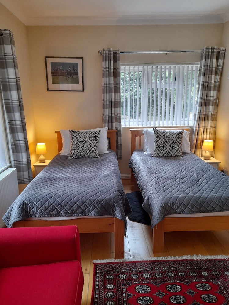 Standard Twin Room, Ensuite (Ground floor twin)