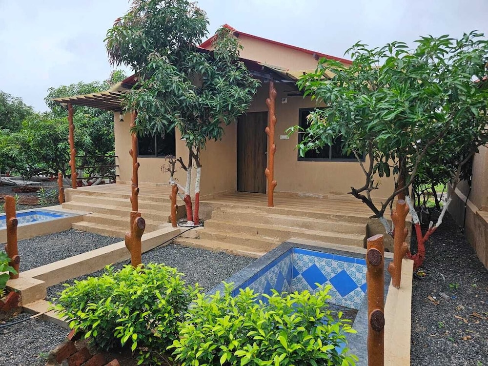 Luxury Studio Suite, Resort View
