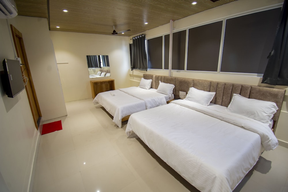 Deluxe Quadruple Room photo 2