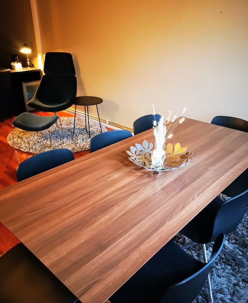 Business King Studio - Photo 11