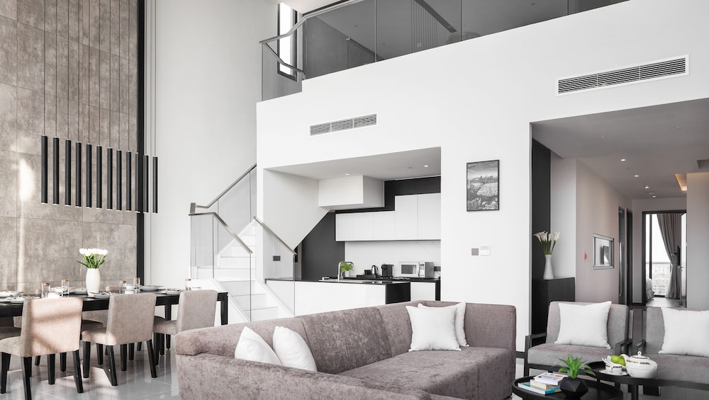 Sky Villa