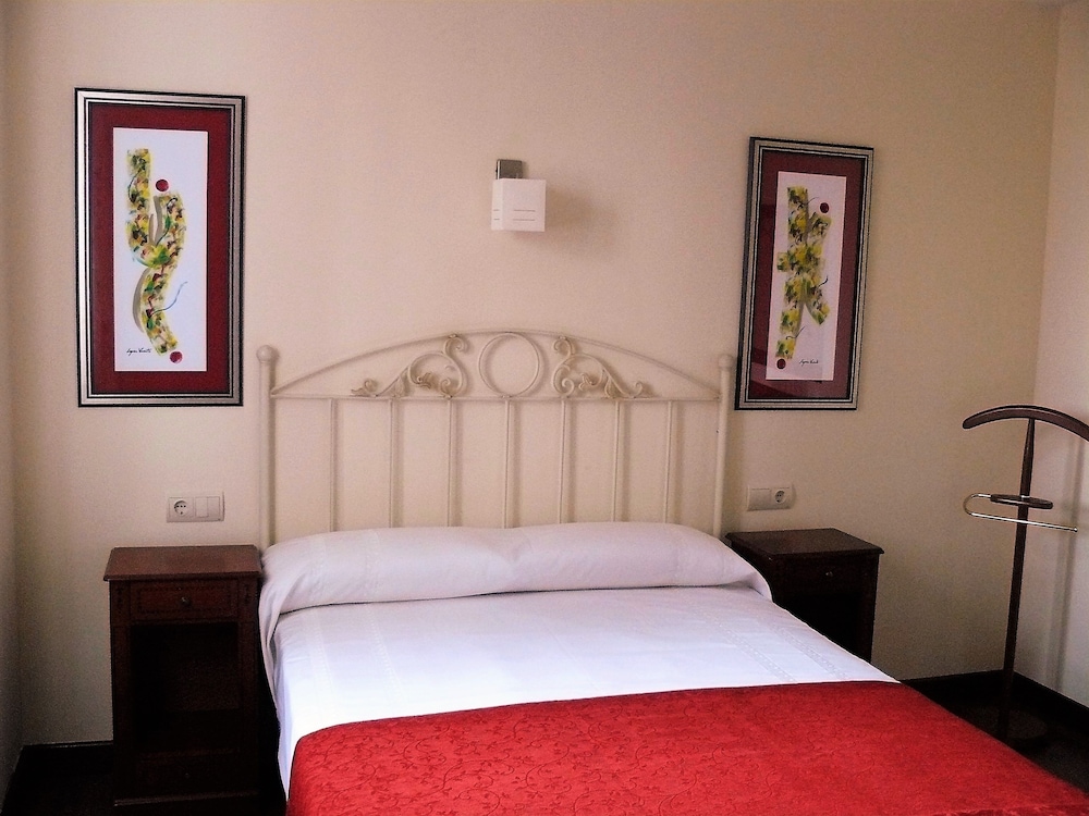 Double Or Twin Room photo 3