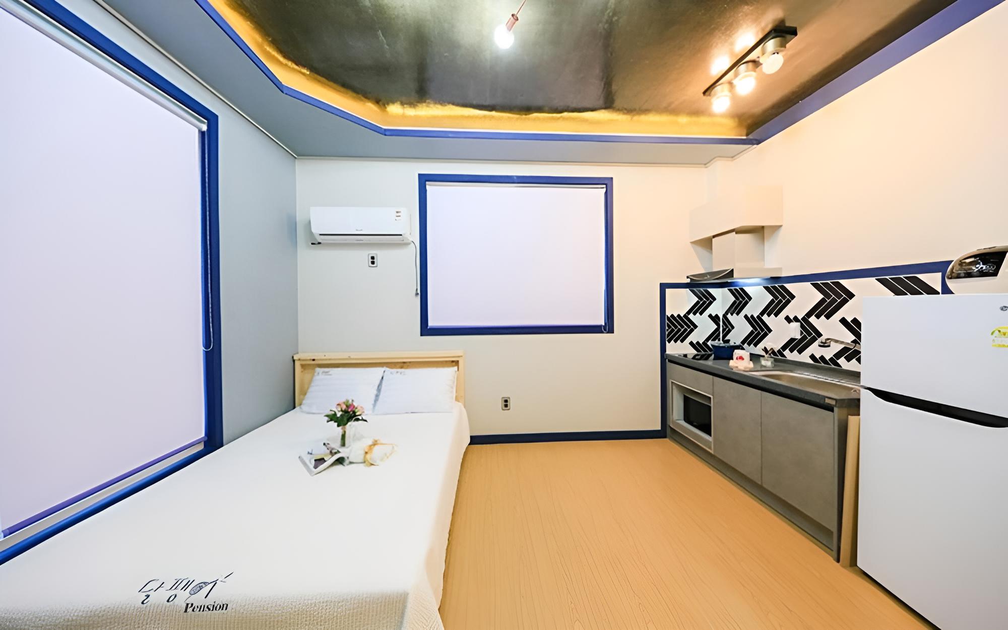 Room (Room 201 (Ondol room)) - Photo 6