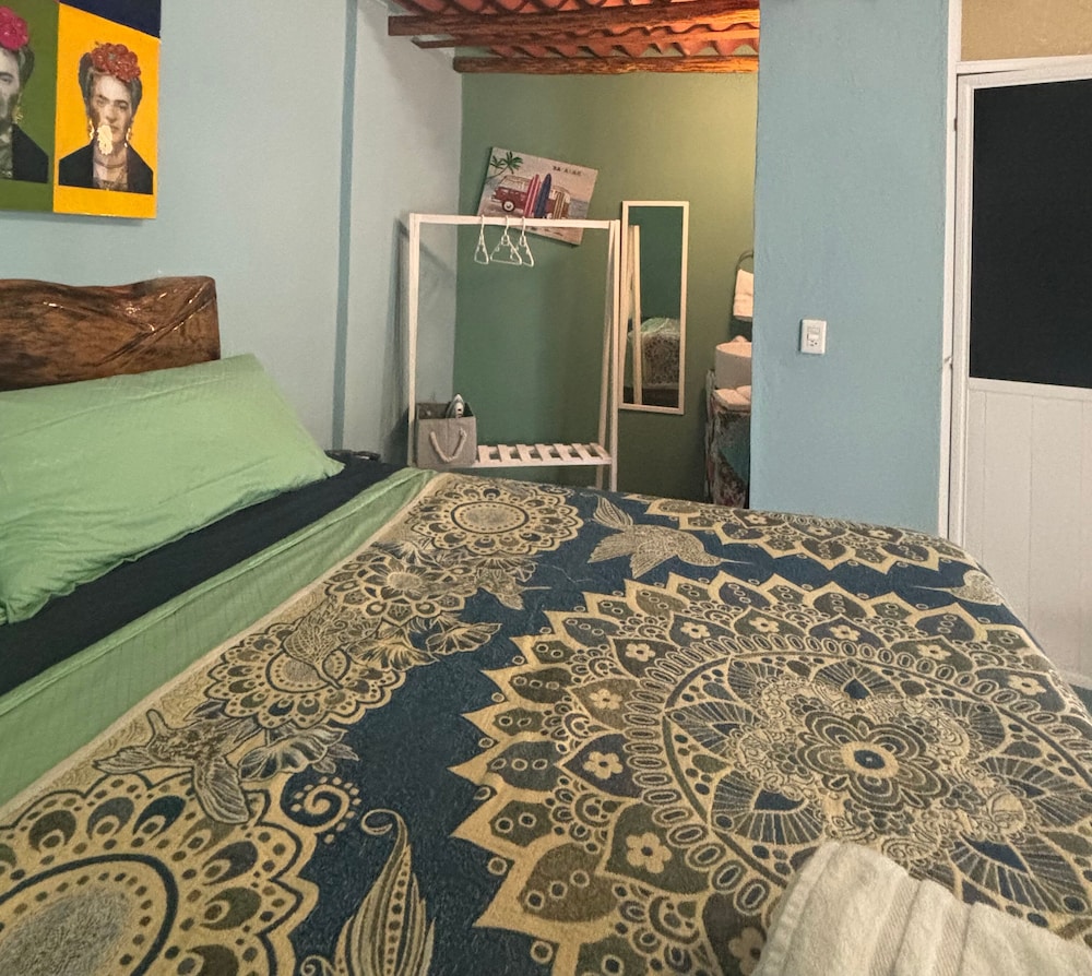 Superior Room, 1 King Bed, Patio, Garden View