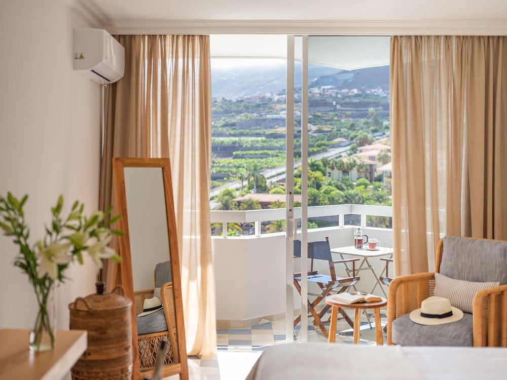 Double Room, Mountain View
