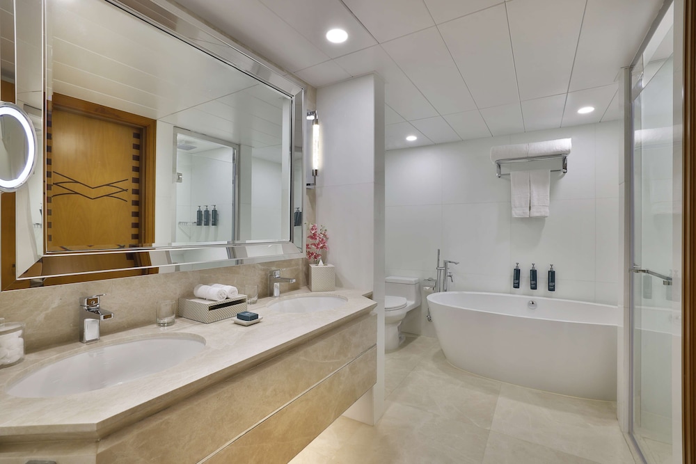 Family Suite, Sea View thumbnail 5