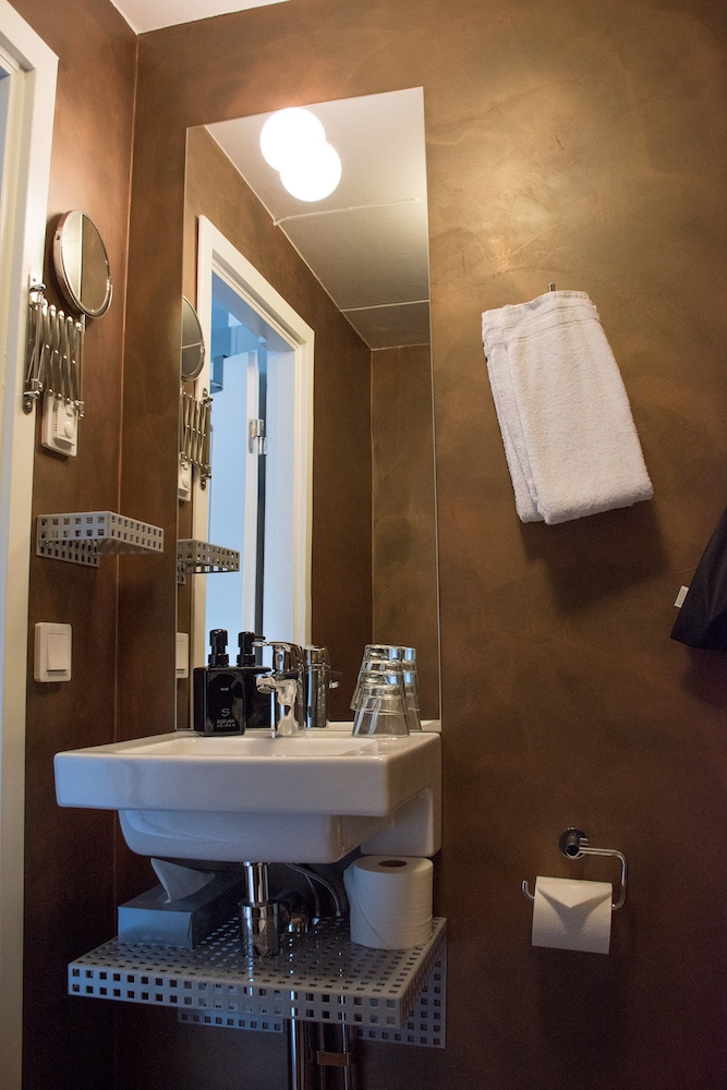Business Single Room, 1 Bedroom photo 2