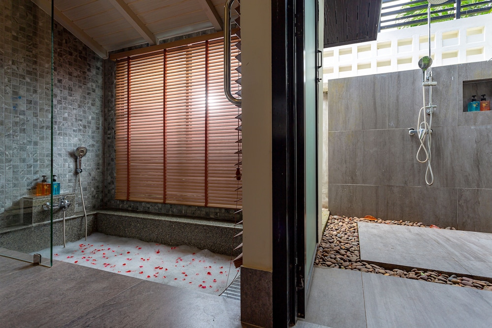 Beach Front Villa - Photo 9