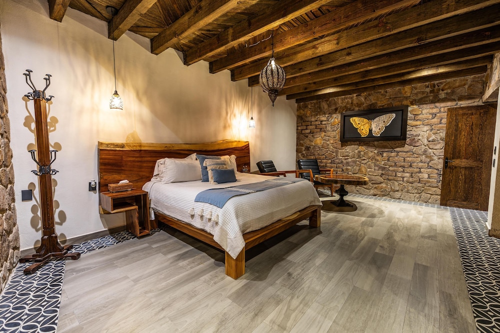 Luxury Room photo 2
