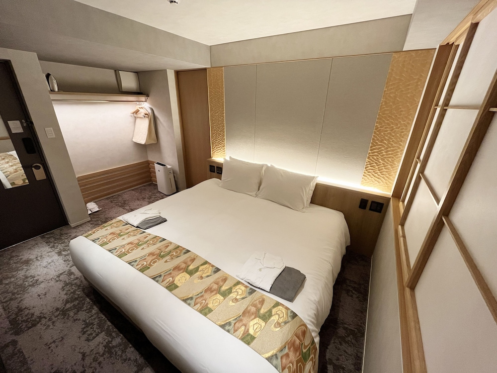 Standard Double or Twin Room (1st Floor) - Photo 10